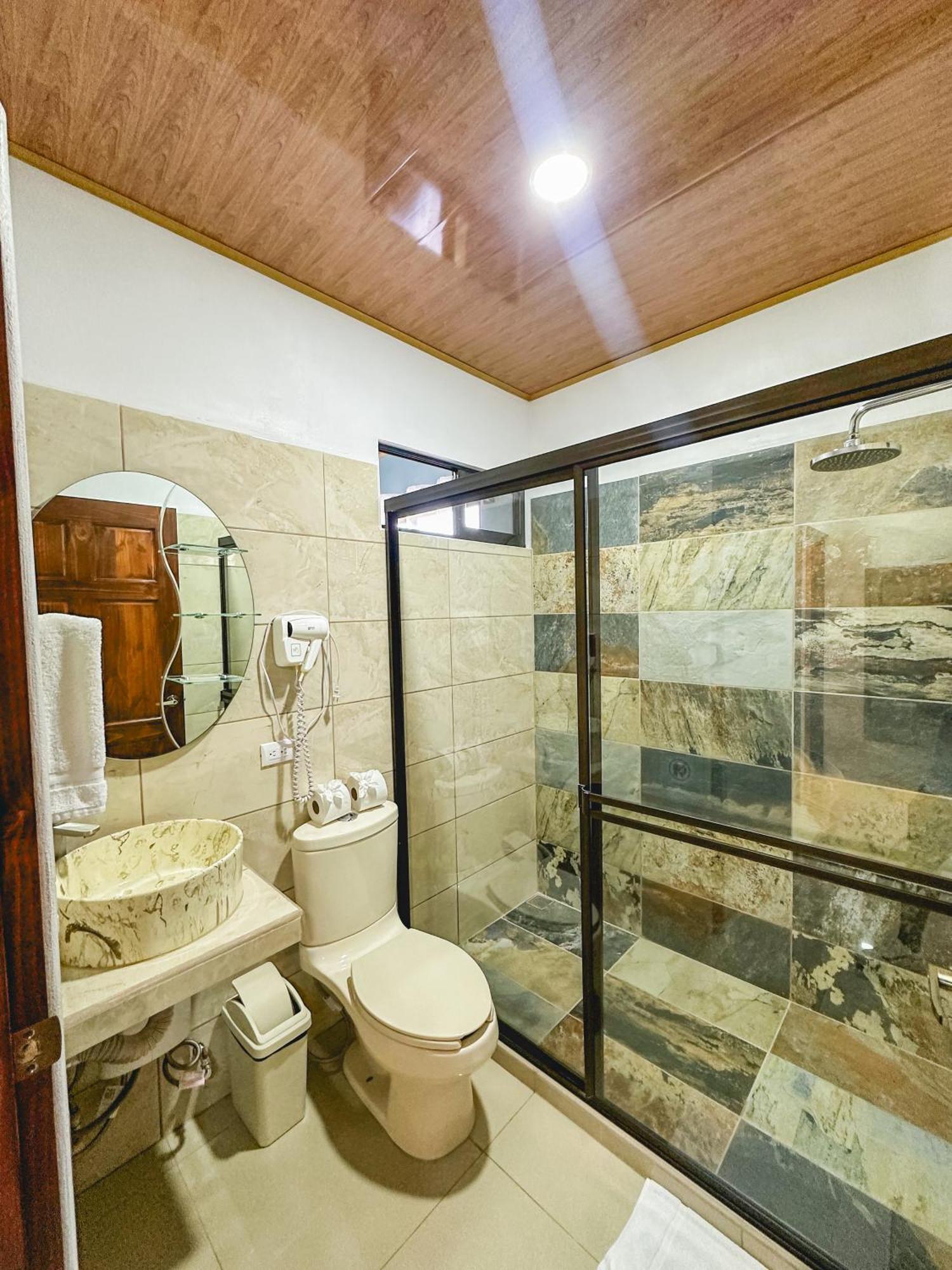 Donwtown Dreams Apartment *